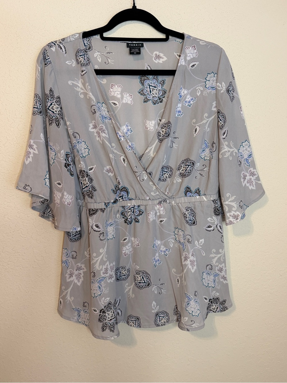 torrid Gray Floral Surplice Peplum Top with Blue Accents